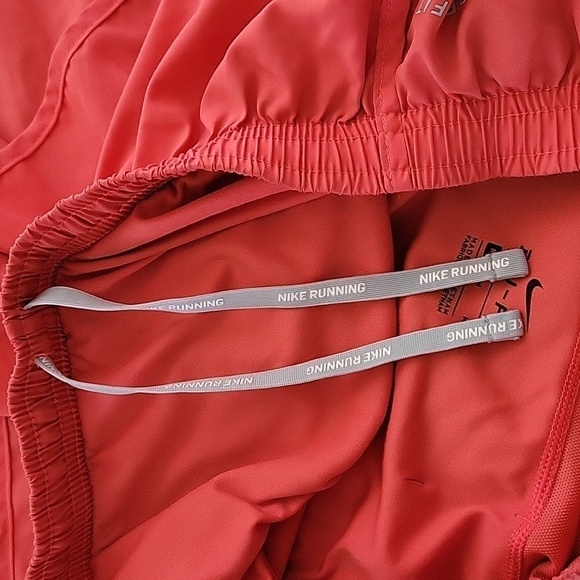 Dri-Fit Nike Medium Running Shorts Coral - Picture 8 of 8